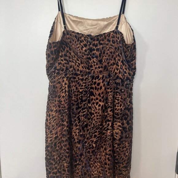 Lulu's Leopard Print Velvet Mini Dress Size Medium M - Picture 7 of 9